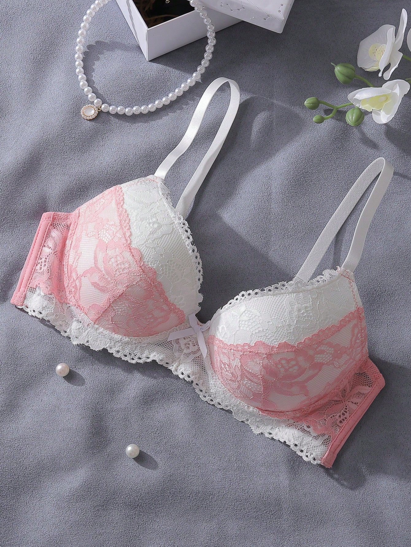 Pink and White Lace Patchwork  - огляд і ціна Underwire Bra Padded